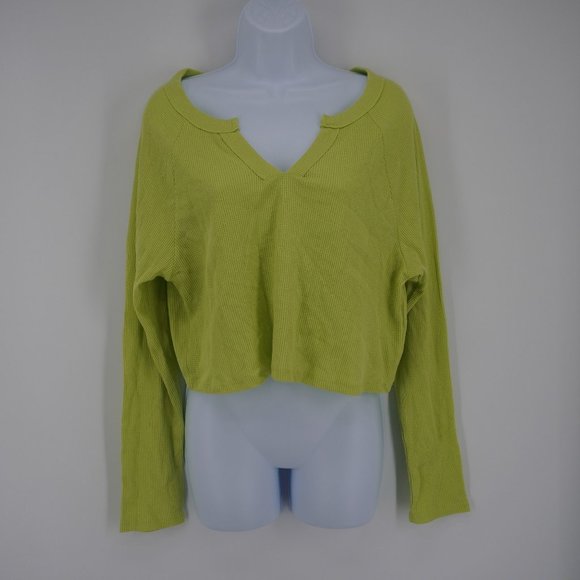 wild fable Tops - Wild Fable NWT Women's Lime Green Waffle Knit V-Neck Cropped Shirt Sz M